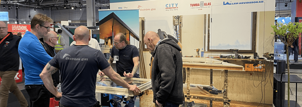 Ekströms glas demonstrerar fönsterrenovering under Nordbygg 2026